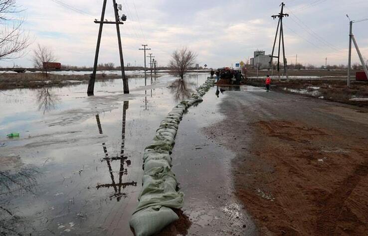 В Абайской области затоплена дорога областного значения