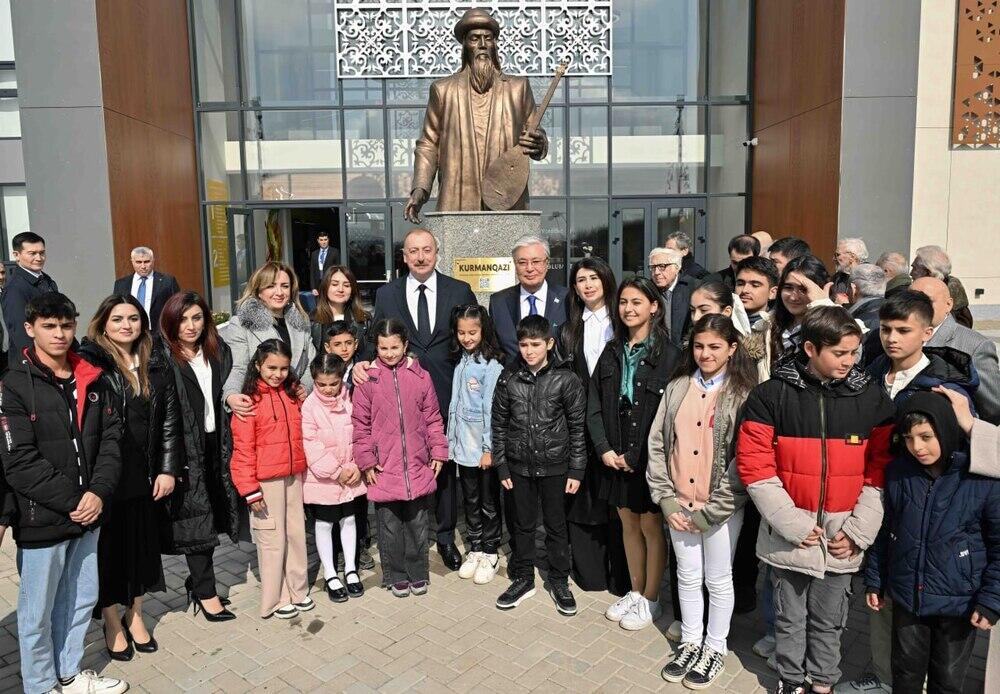 Казахстан подарил Азербайджану детский центр творчества 