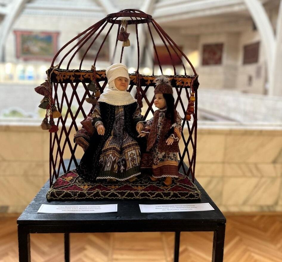 В Алматы проходит выставка мастеров-кукольников