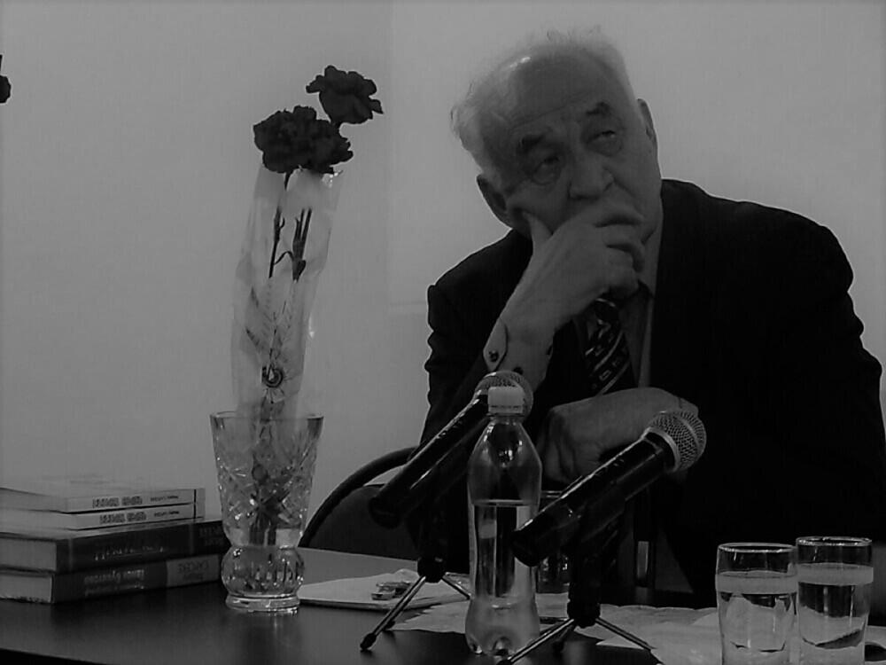 Токаев выразил соболезнования в связи с кончиной писателя Медеу Сарсеке
