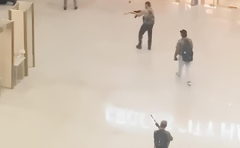 Один из зрителей "Крокус Сити Холла" обезвредил террориста