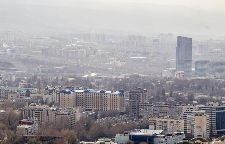 Жителей нескольких крупных городов Казахстана предупредили о загрязненном воздухе
