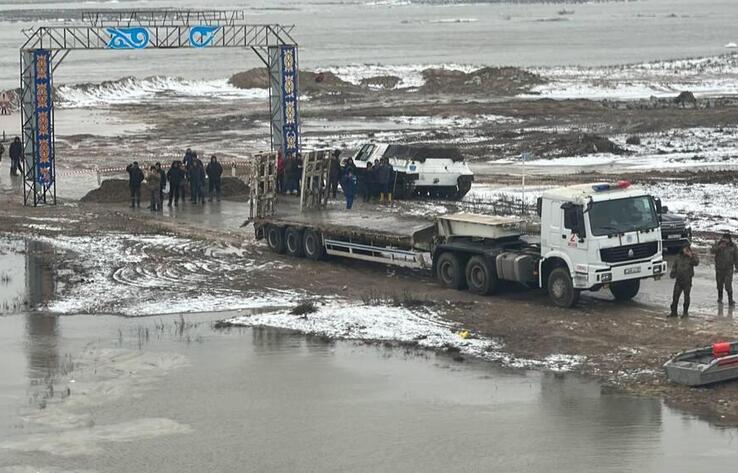 Сезон паводков: как казахстанцы спасаются от потопа