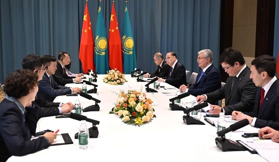 Президент РК принял главу одной из крупнейших китайских энергетических компаний