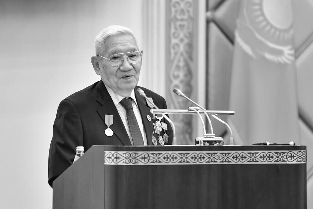 Токаев выразил соболезнования в связи с кончиной общественного деятеля Омирбека Байгелди