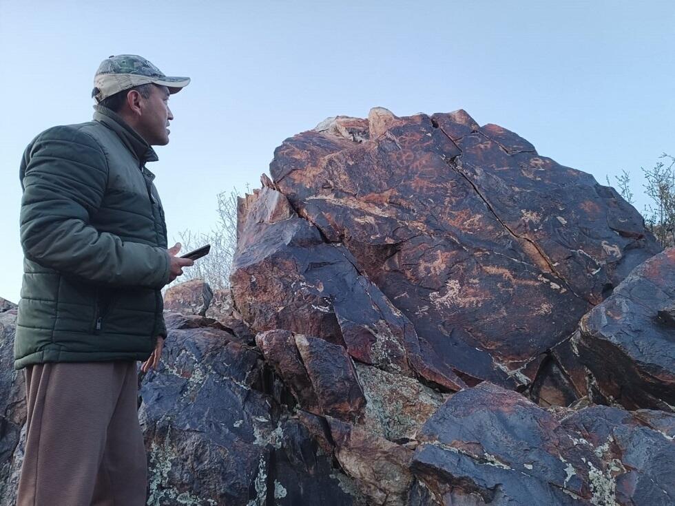 В Талдыкоргане началось окончательное уничтожение сопки с петроглифами
