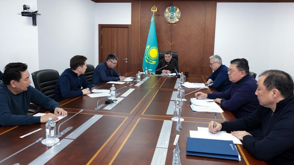 Olzhas Bektenov holds Flood Defence Headquarters meeting in Atyrau