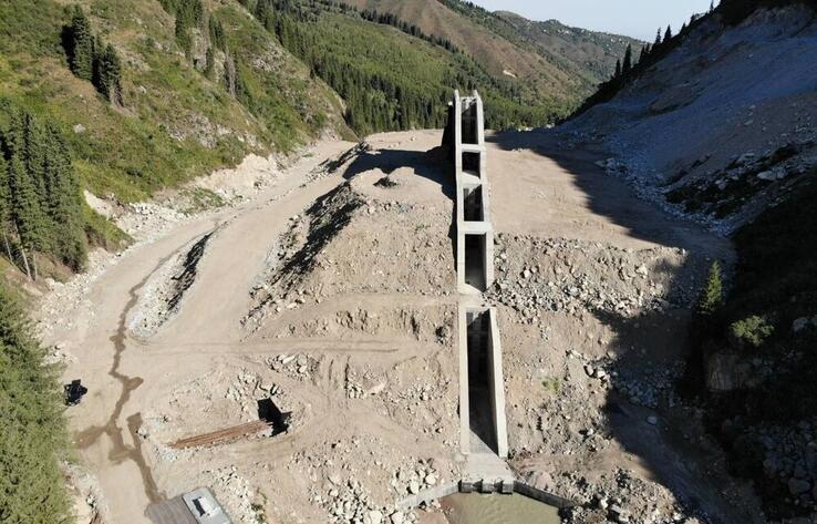 Незавершенное строительство плотины "Аксай": есть ли риск для Алматы
