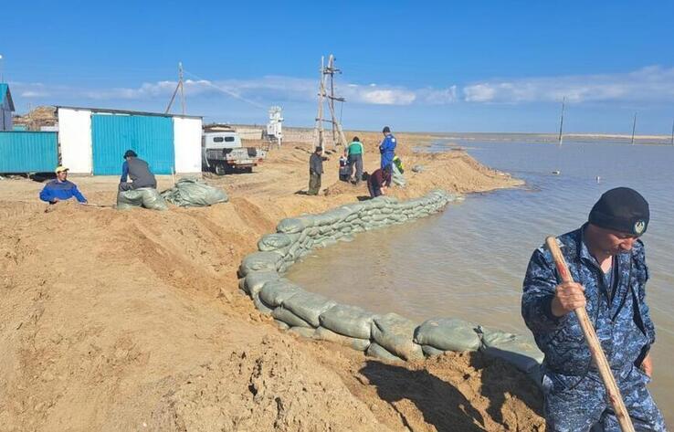 Ақтөбе облысында қорғаныс бөгеті шайылып, салдарынан ауылды су басты