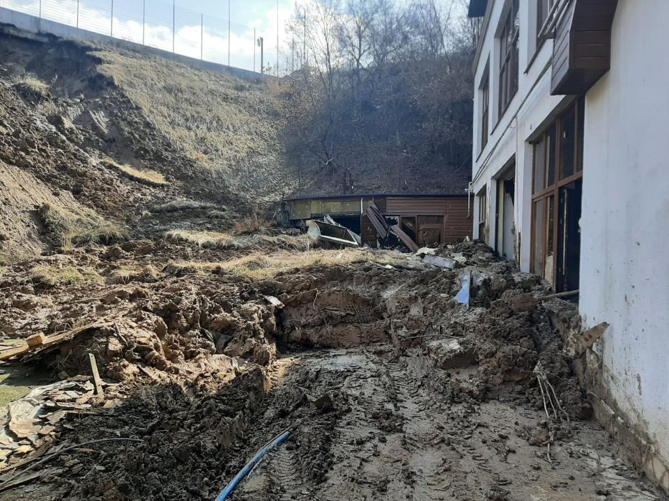 Алматыда тұрғын үй аумағына көшкін түсті 