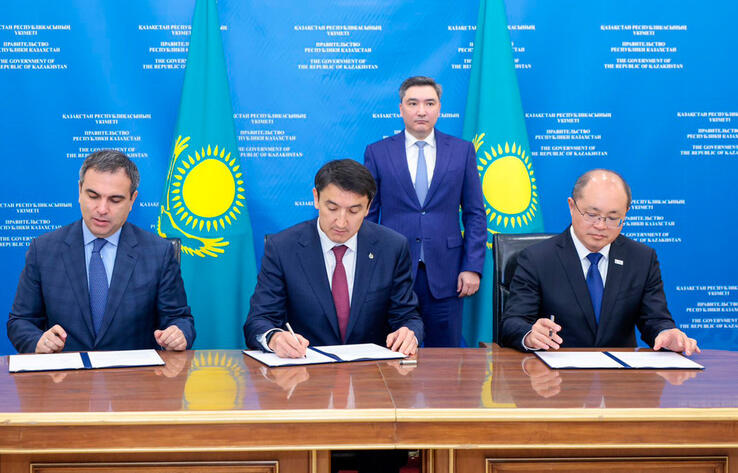 Kazakhstan turns to high-value added manufacturing with building polyethylene plant it Atyrau region
