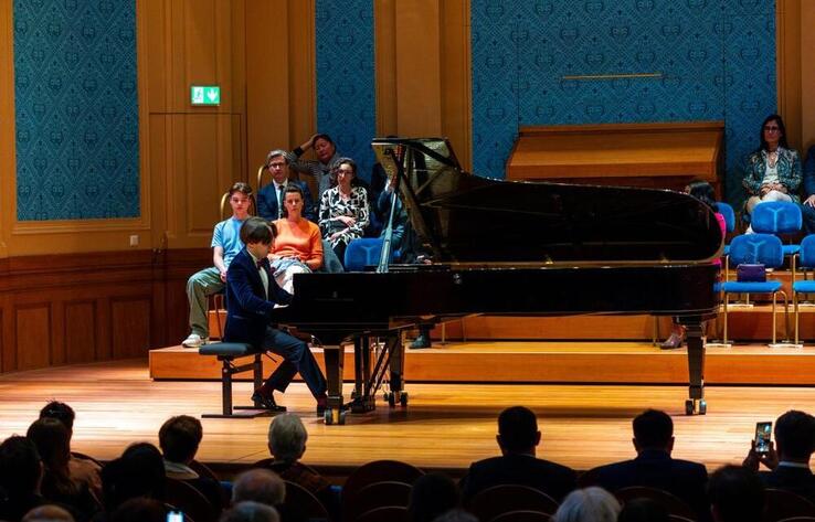 Young Kazakh Composer Captivates Geneva Audience