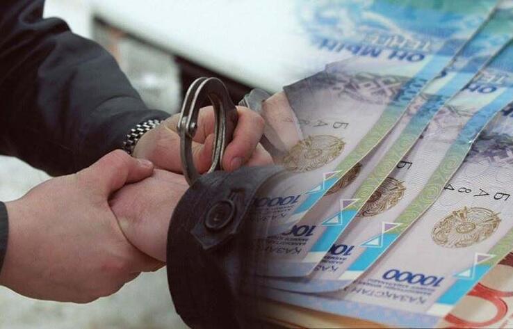 Мектеп есепшілері бюджет қаражатын жымқырғаны үшін сотталды