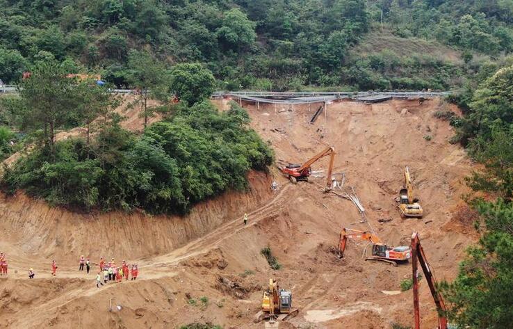 Death toll up to 48 after road collapse in south China's Guangdong