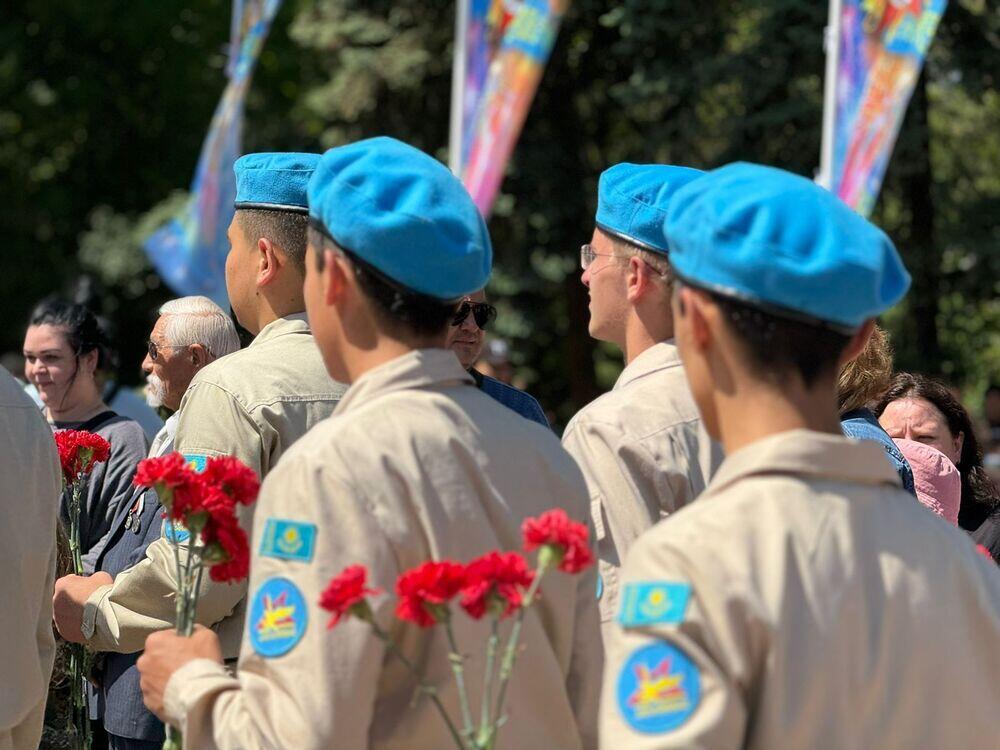 Алматинцы отмечают День Победы


. Фото: Kazakhstan Today 