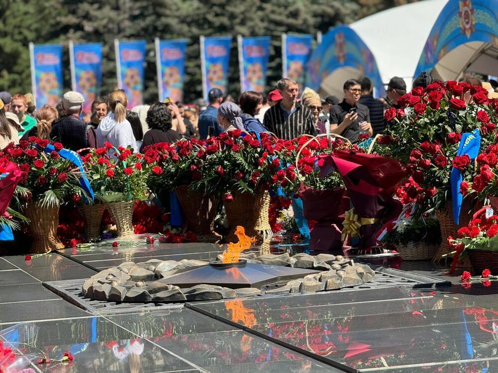 Алмаатинцы отмечают День Победы


. Фото: Kazakhstan Today 