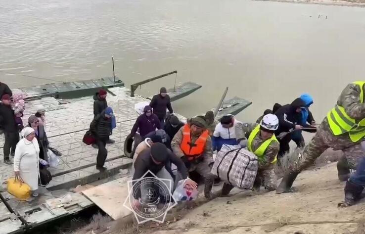 Қазақстандағы су тасқыны: 54 мыңнан астам адам үйлеріне оралды