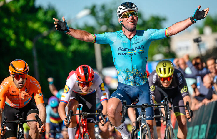 Astana’s Mark Cavendish takes Stage 2 in sprint at Tour de Hongrie