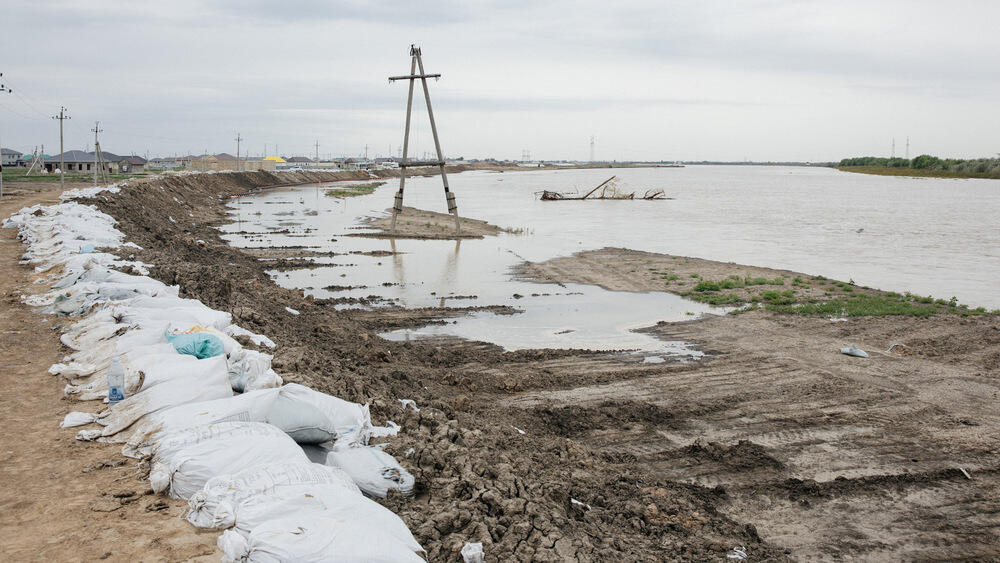 Пик паводка в Атырау ожидается через несколько дней