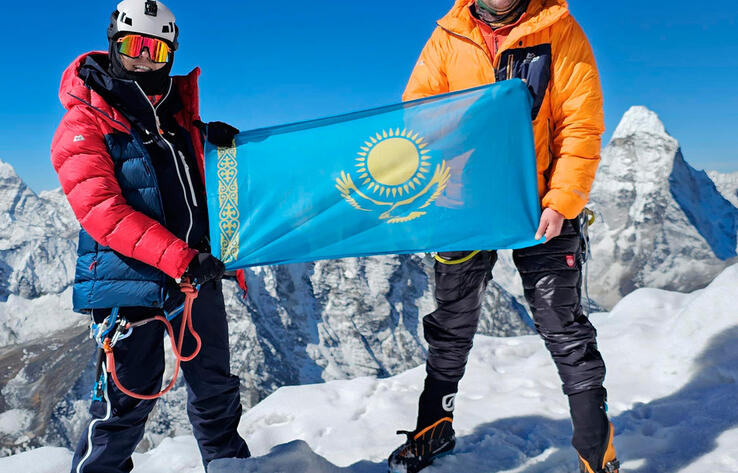 Впервые в истории казахская альпинистка покорила Эверест