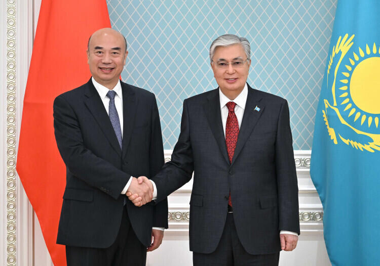 Довести товарооборот до 100 млрд долларов планируют Казахстан и Китай
