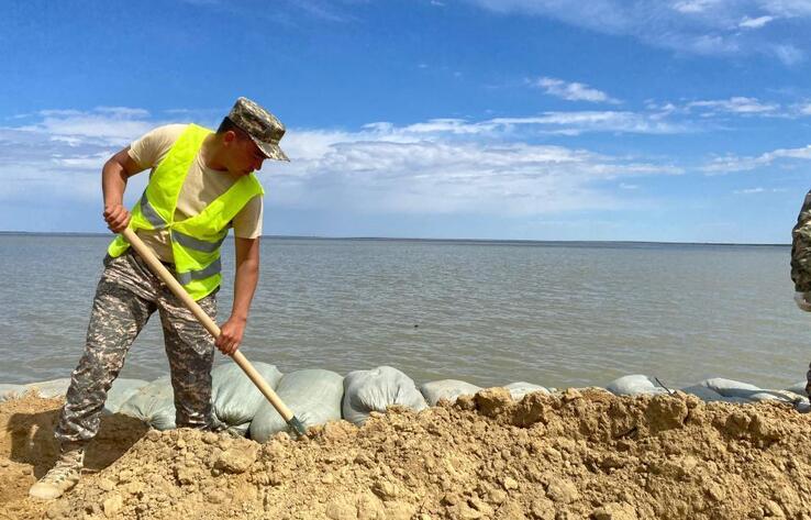 Water level in River Zhaiyk rises, 24-hour vigil maintained in Atyrau