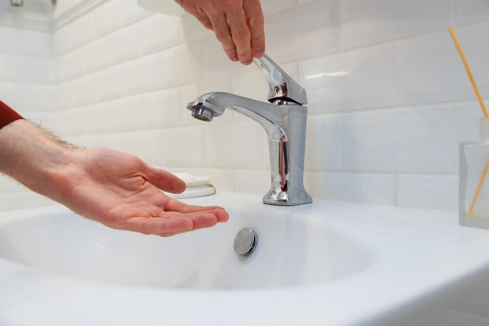 Более месяца жители Бостандыкского района Алматы находятся без воды 