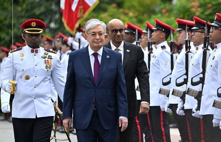 Токаев прибыл во дворец президента Сингапура