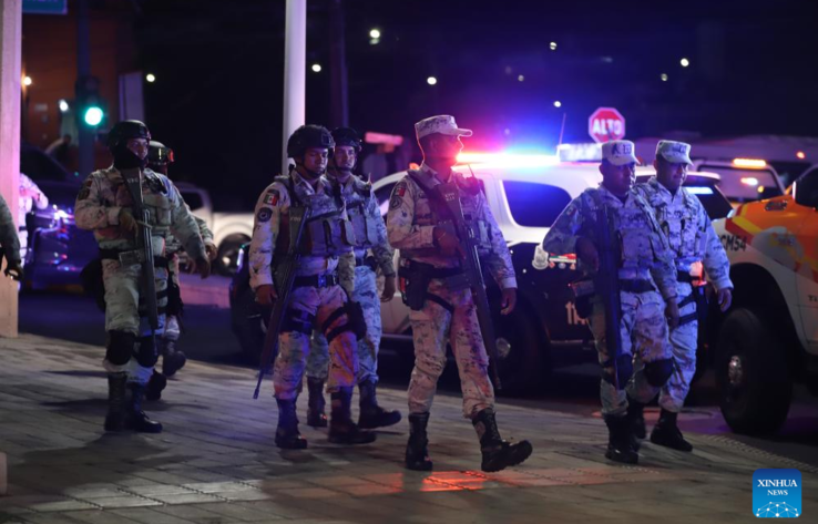 5 dead, 50 injured in Mexico campaign stage collapse