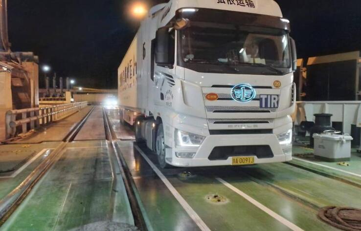 Алғаш рет Қазақстан арқылы Қытайдан Еуропаға тестілеу режимінде жүктерді автокөлікпен халықаралық тасымалдау ұйымдастырылды