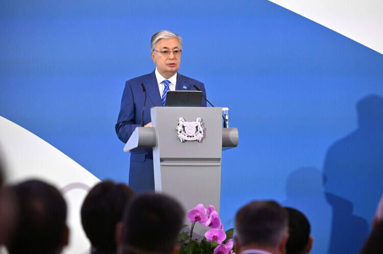 President Tokayev highlights role of middle powers in global agenda in Singapore