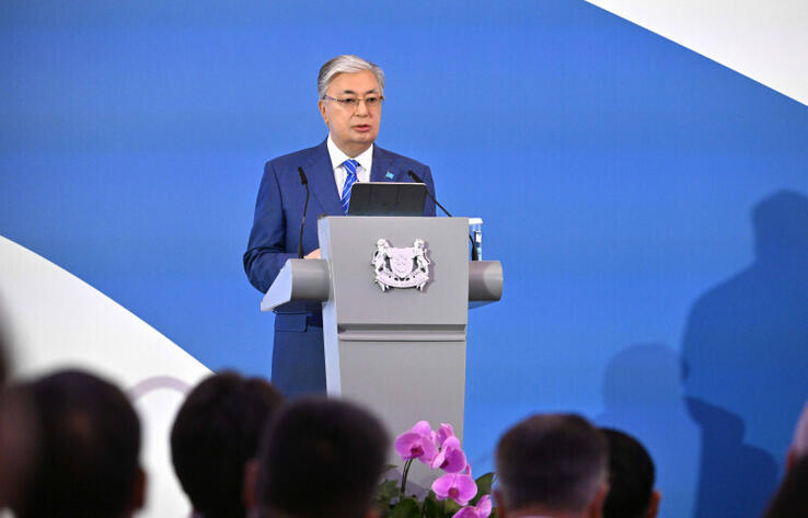 President Tokayev highlights role of middle powers in global agenda in Singapore