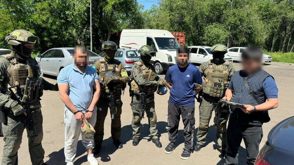 Подозреваемых в пропаганде терроризма задержали в Алматы