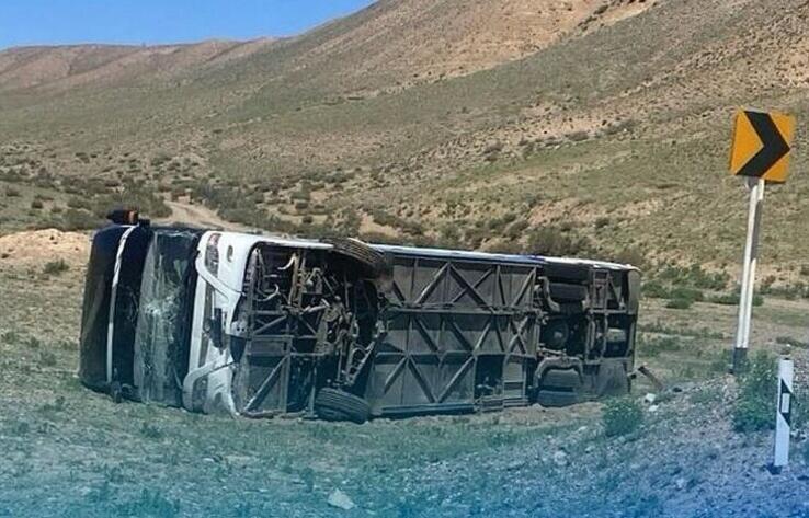 Bus with tourists flips over in Almaty region, injuring 13