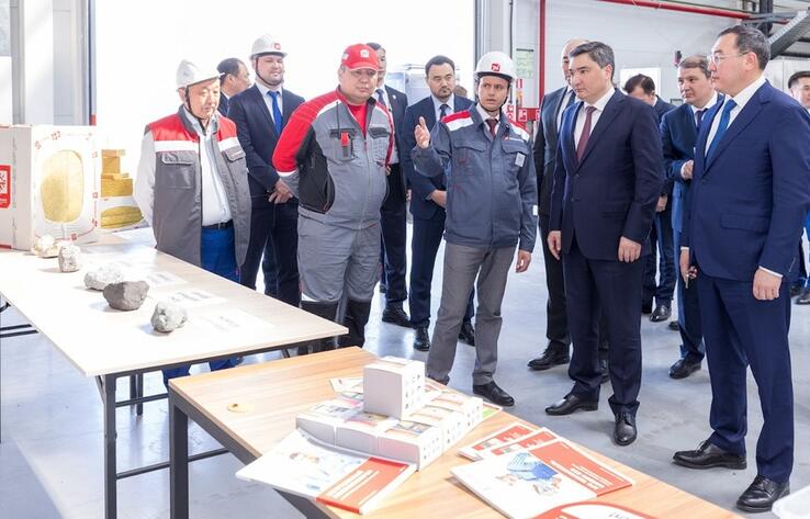 Olzhas Bektenov gets acquainted with industrial and transport and logistics potential of Almaty region