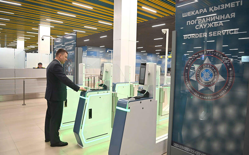 Kazakh President visits new terminal at Almaty International Airport. Images | Akorda