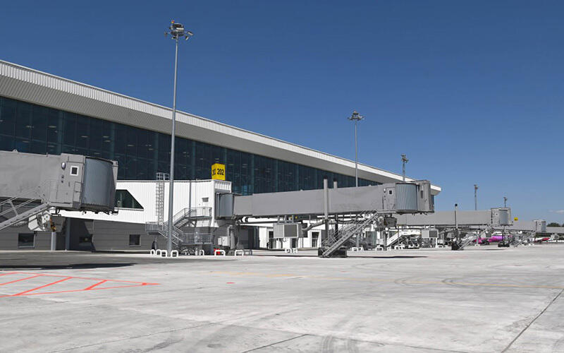 Тоқаев Алматы әуежайының жаңа халықаралық терминалына барды. Сурет: Ақорда