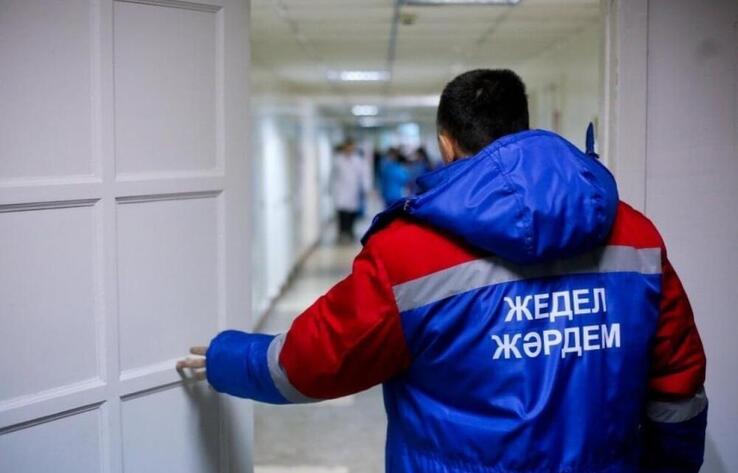 Астанада жедел жәрдем қызметкеріне пышақпен шабуыл жасаған мас азамат ұсталды