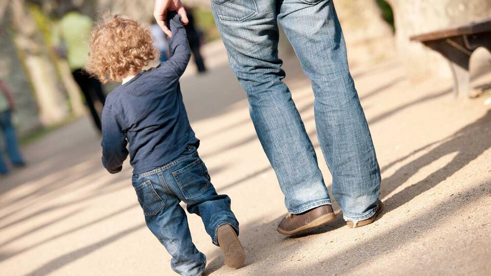 День отца отмечают в Казахстане