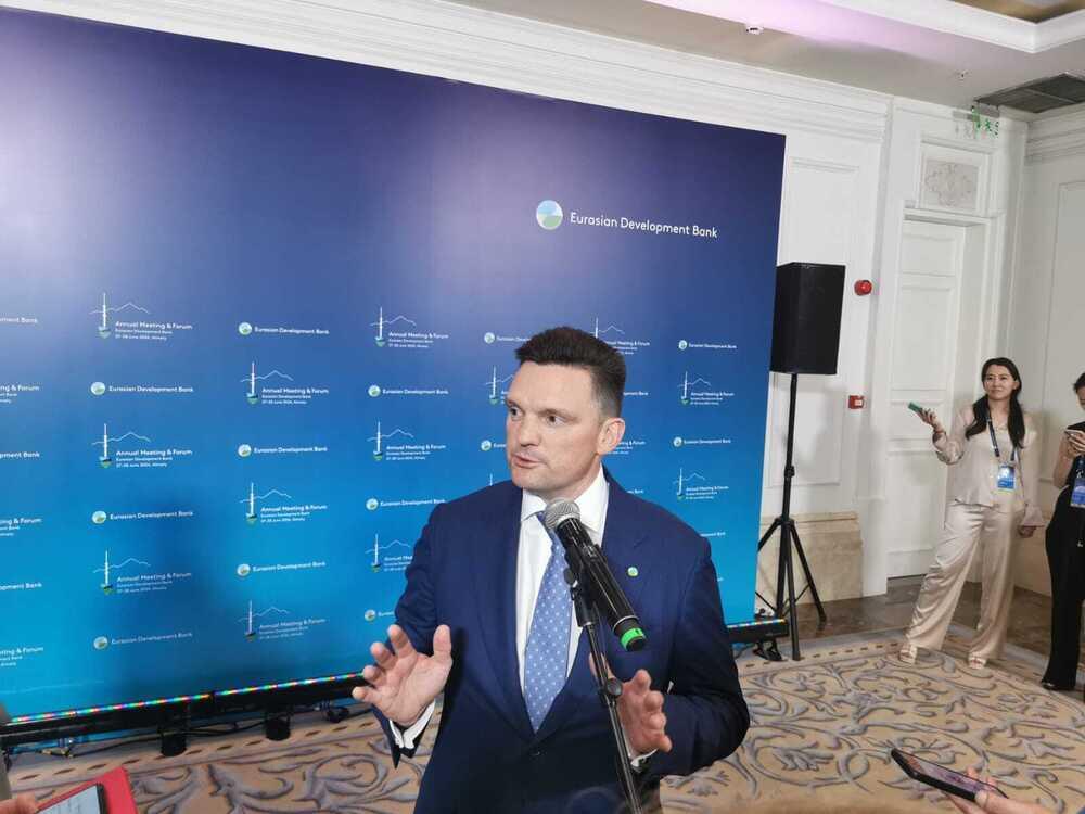 В Казахстане стоит очень серьезный вопрос по развитию транспортной инфраструктуры - глава ЕАБР
