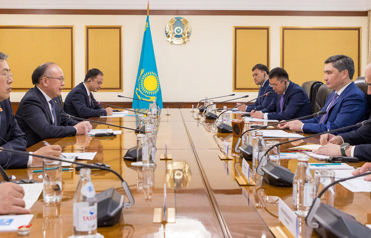 Olzhas Bektenov and Head of CITIC Group Xi Guohua discuss joint infrastructure projects implementation rates