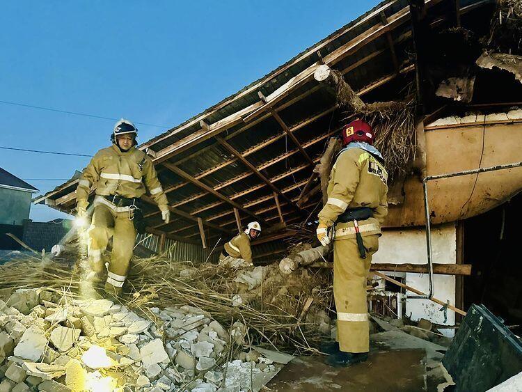 Четыре подростка попали в реанимацию из-за взрыва газа в Кызылорде