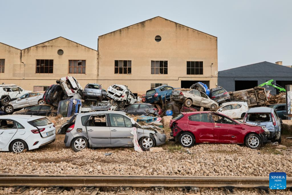 At least 321 people killed in nationwide flooding in Nigeria