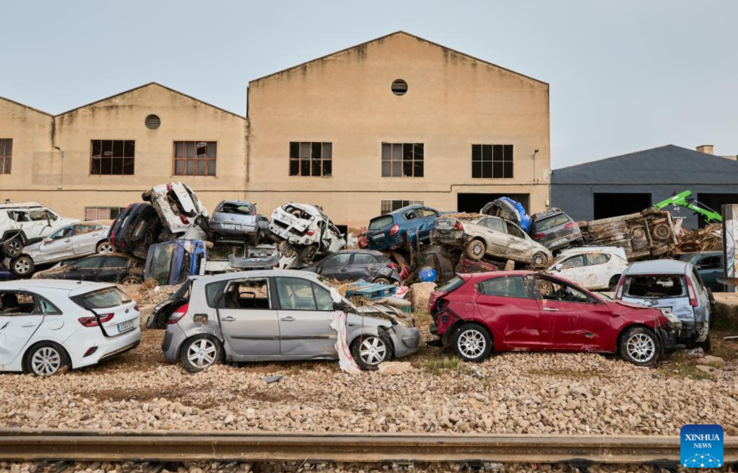 At least 321 people killed in nationwide flooding in Nigeria