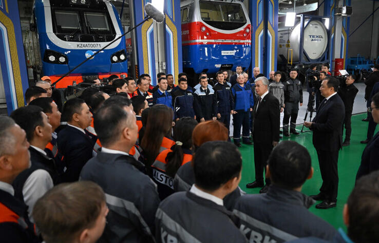 President Tokayev visits electric locomotive assembly plant in Astana