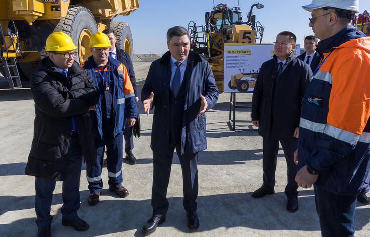 Olzhas Bektenov gets acquainted with progress of President's instructions on industry development in Pavlodar region