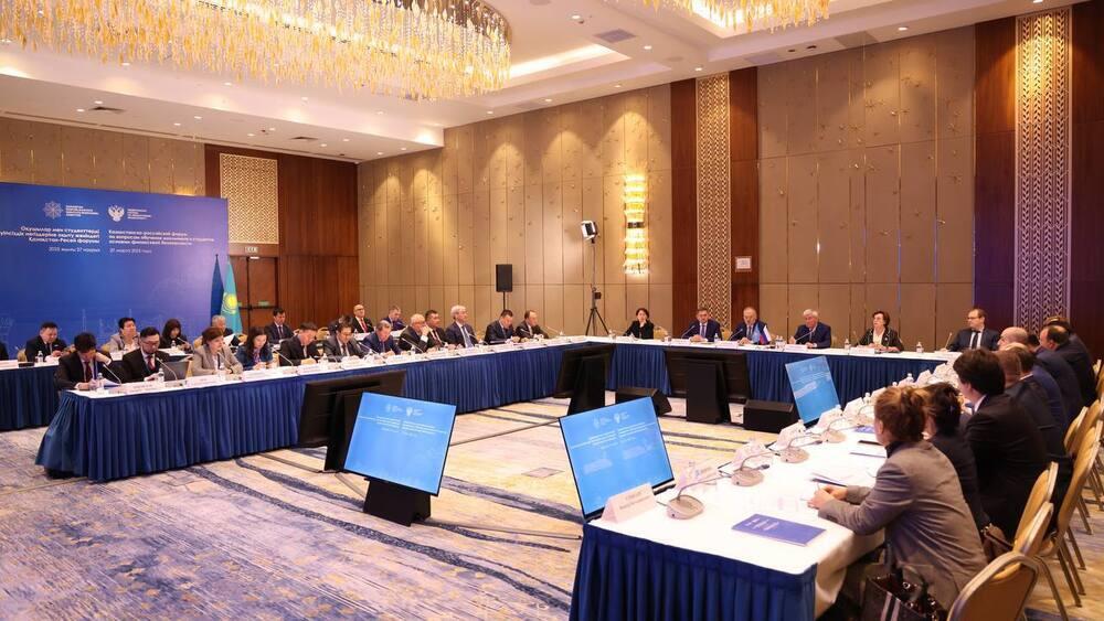 Казахстанско-российский форум по вопросам обучения студентов основам финансовой безопасности провели в Астане