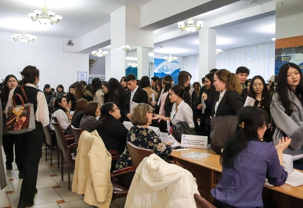 Ярмарка вакансий в рамках Года рабочих профессий: 2500 новых специалистов на рынке труда
