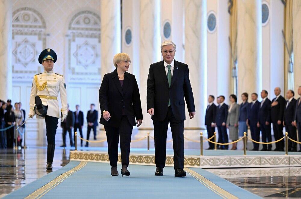 Kassym-Jomart Tokayev greets President of Slovenia at Akorda
