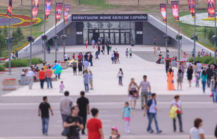 Kazakhstan’s population up 32,000 this year